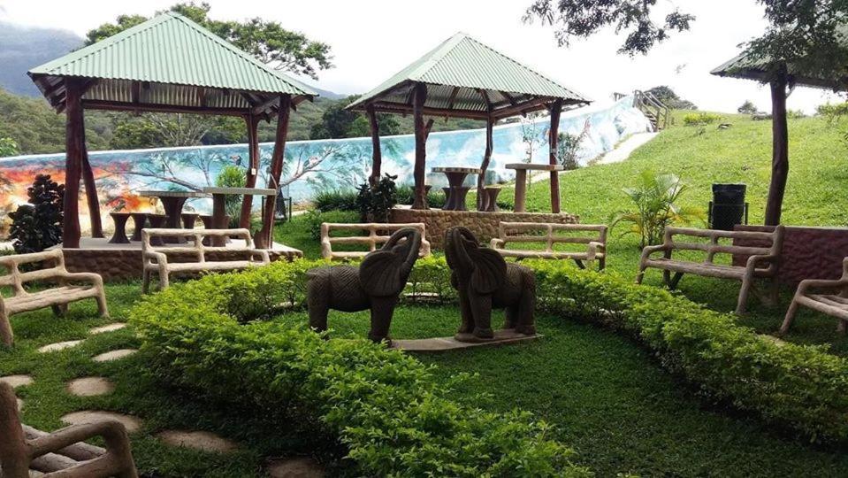 ホテルTermales El Guayacan Bagaces エクステリア 写真